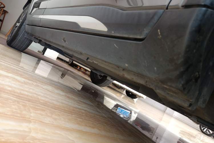 Used Nissan Kicks 2022 1.5L CVT XV Luxury Edition Right Side Sill