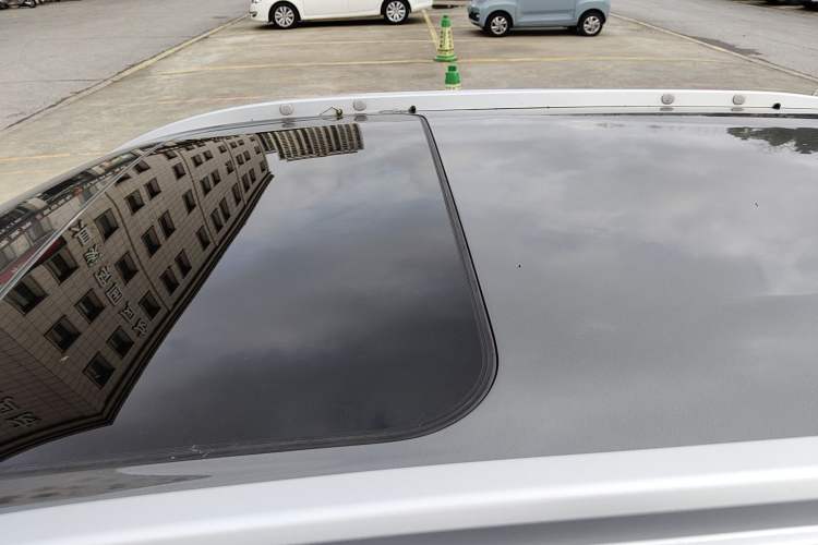 Used Nissan Kicks 2022 1.5L CVT XV Luxury Edition Roof