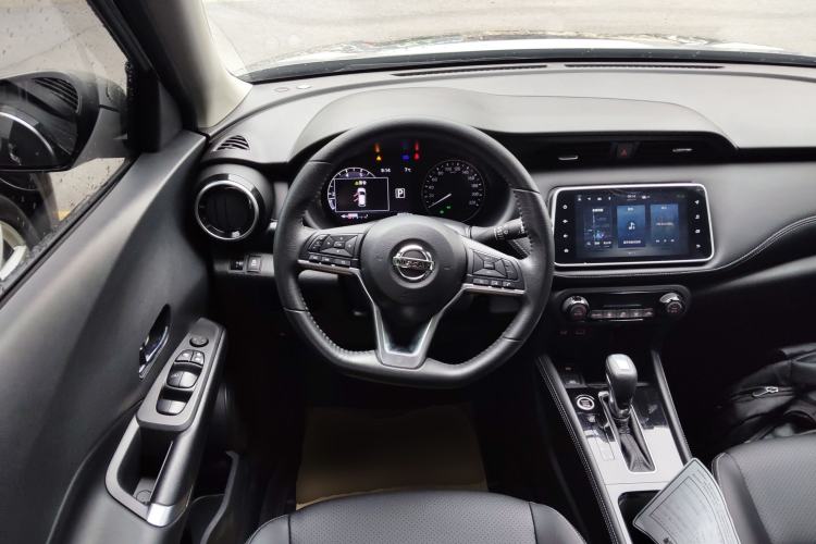 Used Nissan Kicks 2022 1.5L CVT XV Luxury Edition Steering Wheel