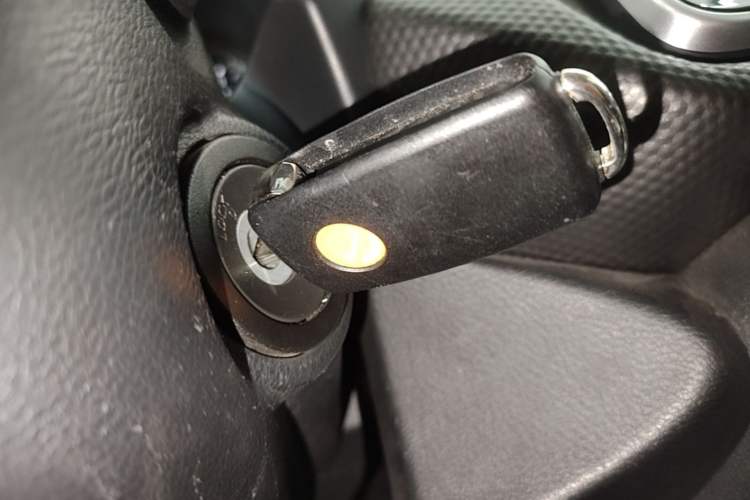 Used Nissan Kicks 2022 1.5L CVT XL Fashion Edition Vehicle Key