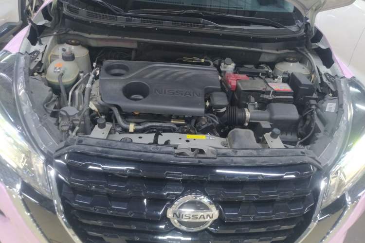 Used Nissan Kicks 2022 1.5L CVT XV Luxury Edition Engine Bay