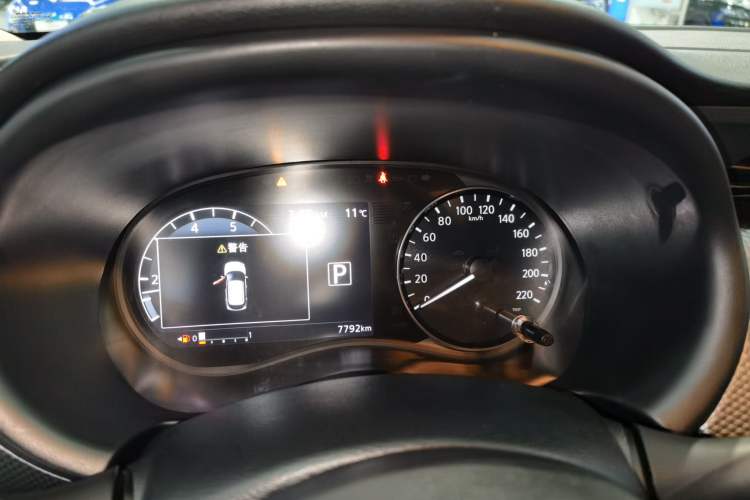Used Nissan Kicks 2022 1.5L CVT XL Fashion Edition Instrument Cluster