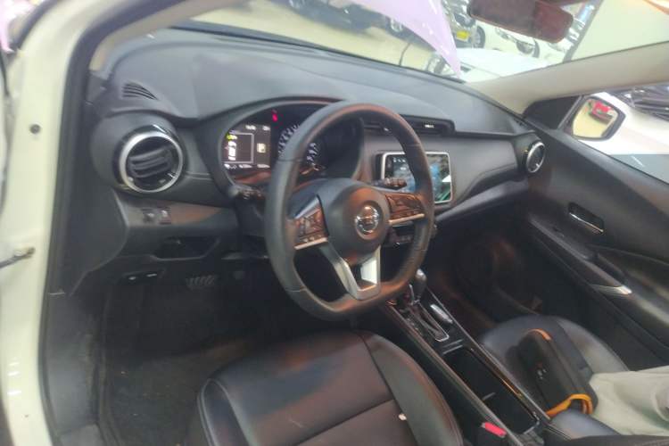 Used Nissan Kicks 2022 1.5L CVT XV Luxury Edition Interior 2