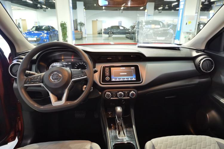 Used Nissan Kicks 2022 1.5L CVT XL Fashion Edition Interior 2