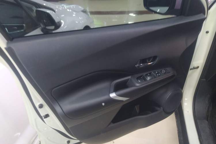 Used Nissan Kicks 2022 1.5L CVT XV Luxury Edition Interior 7