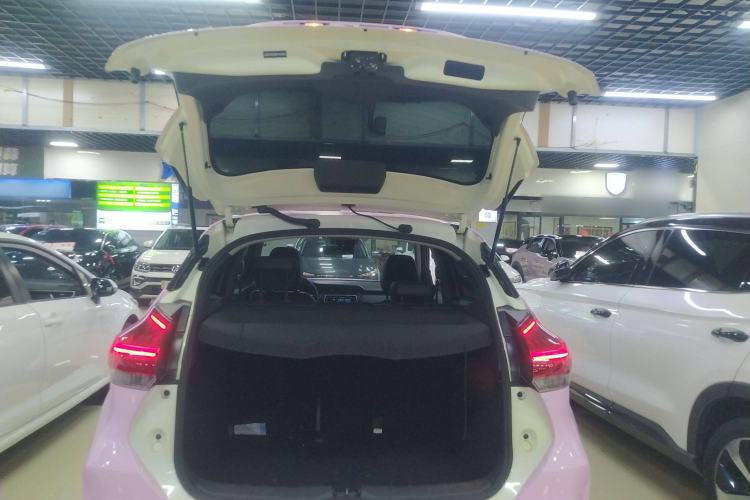 Used Nissan Kicks 2022 1.5L CVT XV Luxury Edition Trunk