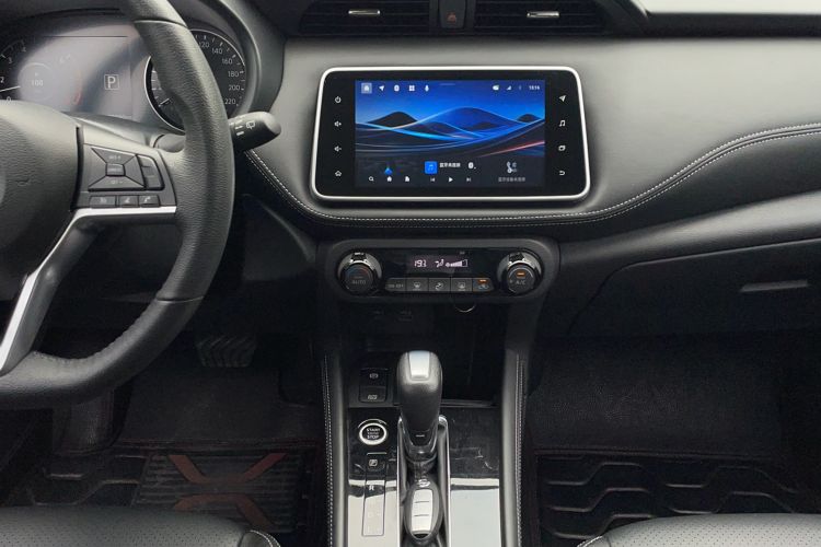 Used Nissan Kicks 2022 1.5L CVT XV Luxury Edition Audio And AC Panel