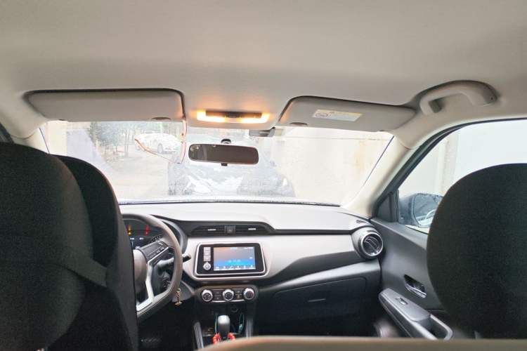 Used Nissan Kicks 2022 1.5L CVT XL Fashion Edition Headliner