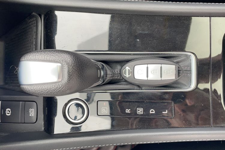Used Nissan Kicks 2022 1.5L CVT XV Luxury Edition Interior 1