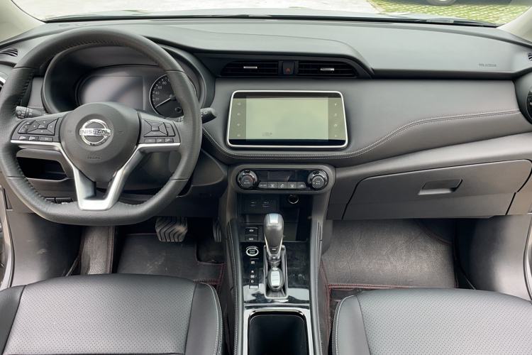 Used Nissan Kicks 2022 1.5L CVT XV Luxury Edition Interior 2