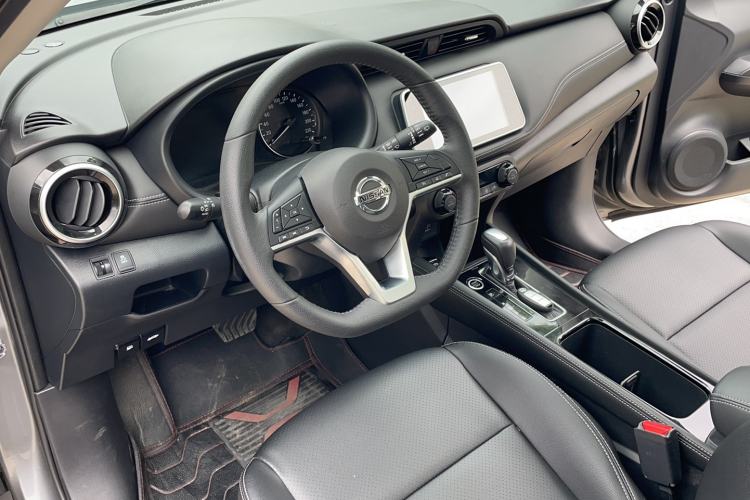 Used Nissan Kicks 2022 1.5L CVT XV Luxury Edition Interior 3