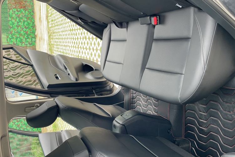 Used Nissan Kicks 2022 1.5L CVT XV Luxury Edition Interior 4