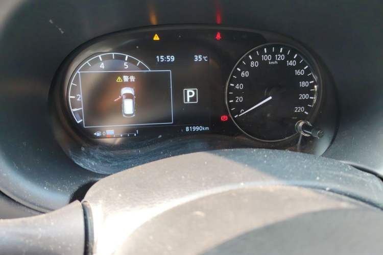 Used Nissan Kicks 2022 1.5L CVT XV Luxury Edition Odometer Close Up