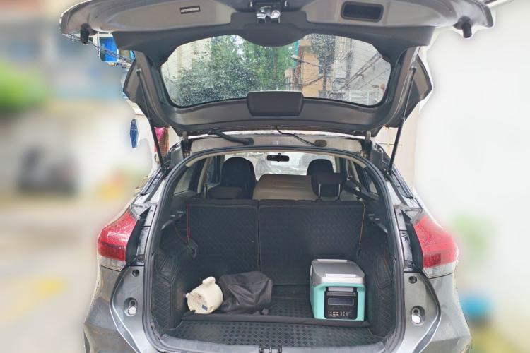 Used Nissan Kicks 2022 1.5L CVT XL Fashion Edition Trunk