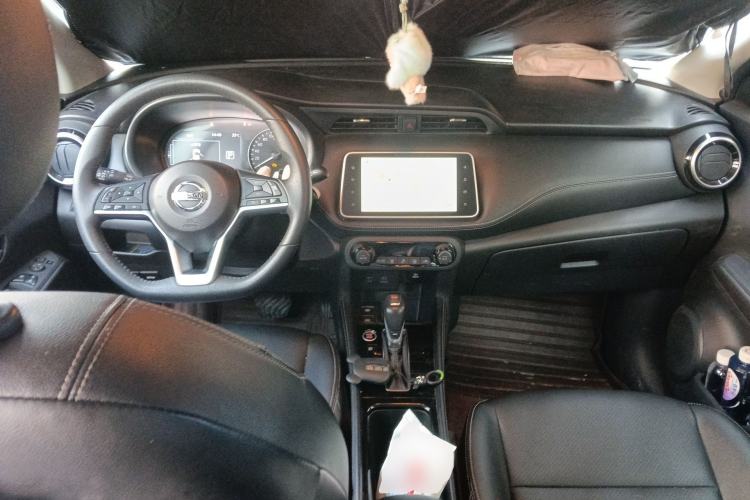 Used Nissan Kicks 2022 1.5L CVT XV Luxury Edition Center Console