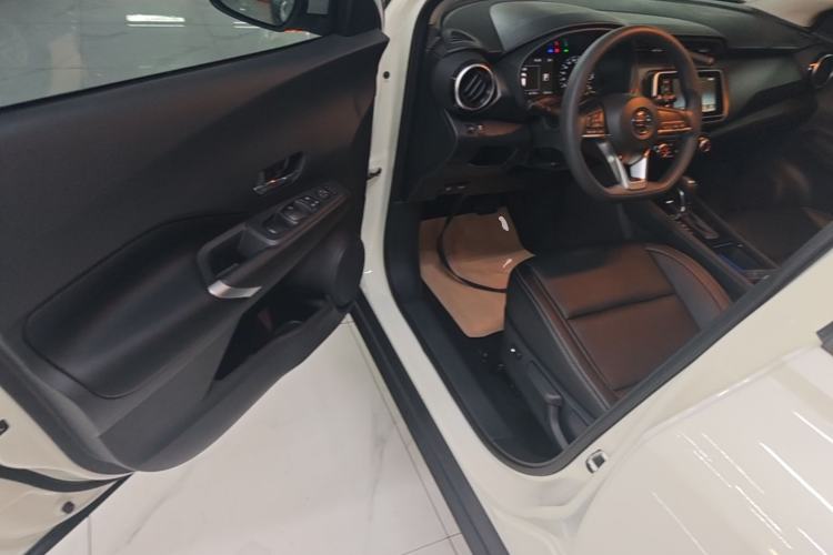 Used Nissan Kicks 2022 1.5L CVT XL Fashion Edition Driver Seat