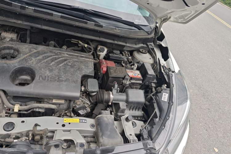 Used Nissan Kicks 2022 1.5L CVT XV Luxury Edition Engine Bay Left