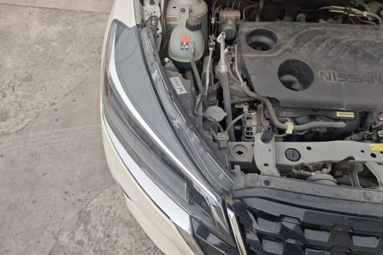 Used Nissan Kicks 2022 1.5L CVT XV Luxury Edition Engine Bay Right