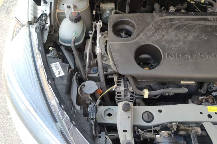 Used Nissan Kicks 2022 1.5L CVT XV Luxury Edition Engine Bay Right