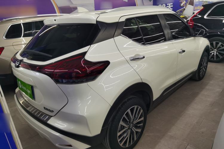 Used Nissan Kicks 2022 1.5L CVT XV Luxury Edition Exterior 5