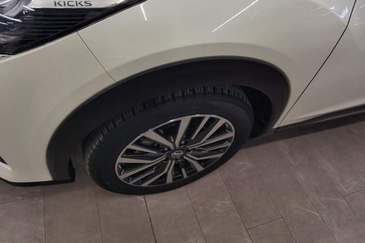 Used Nissan Kicks 2022 1.5L CVT XV Luxury Edition Exterior 7