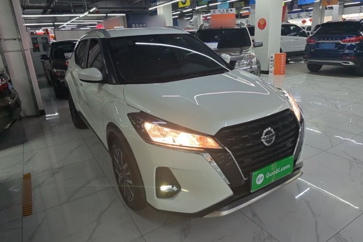 Used Nissan Kicks 2022 1.5L CVT XL Fashion Edition Front Right 45 Deg