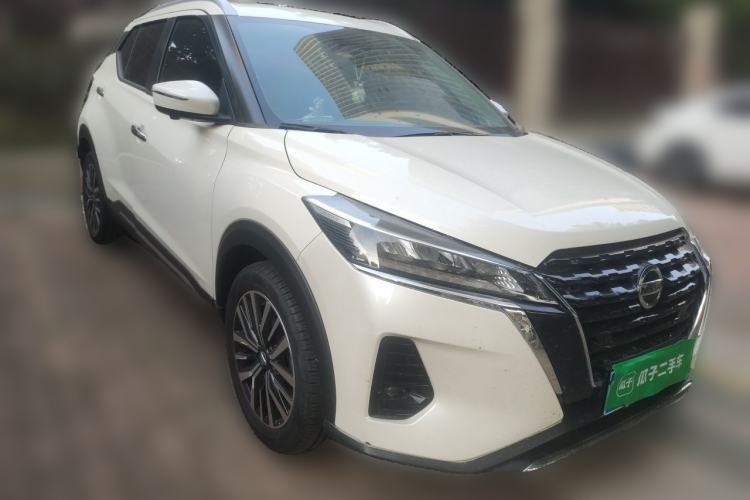 Used Nissan Kicks 2022 1.5L CVT XV Luxury Edition Front Right 45 Deg