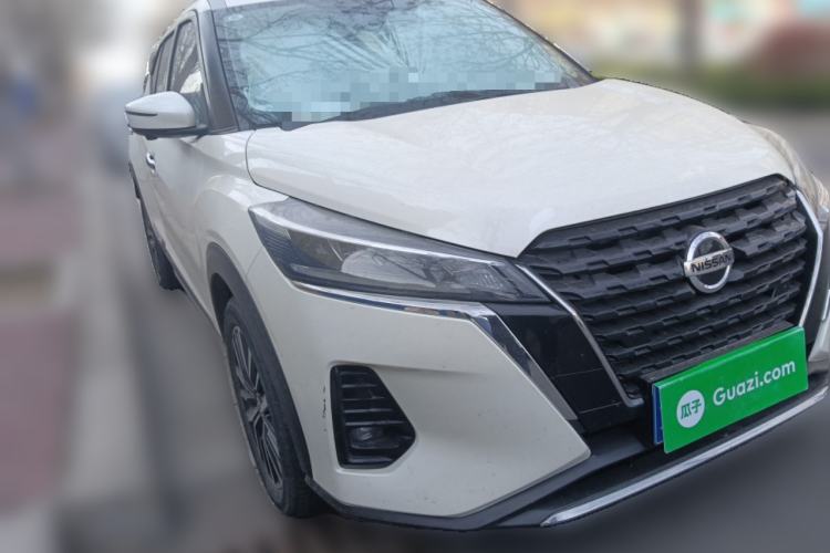 Used Nissan Kicks 2022 1.5L CVT XV Luxury Edition Front Right 45 Deg