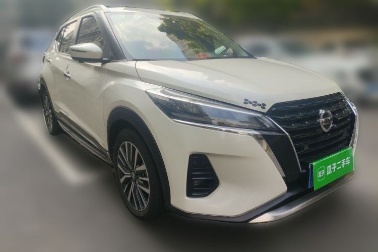 Used Nissan Kicks 2022 1.5L CVT XV Luxury Edition Front Right 45 Deg