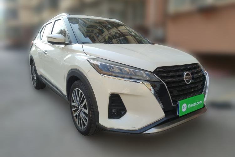 Used Nissan Kicks 2022 1.5L CVT XV Luxury Edition Front Right 45 Deg