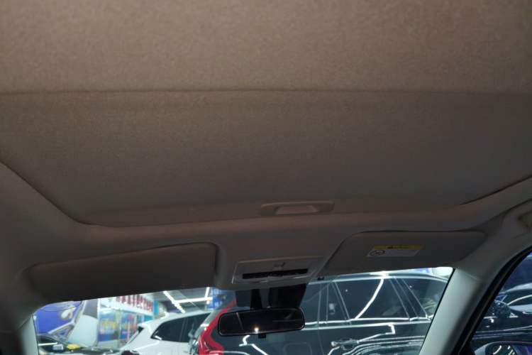 Used Nissan Kicks 2022 1.5L CVT XV Luxury Edition Headliner