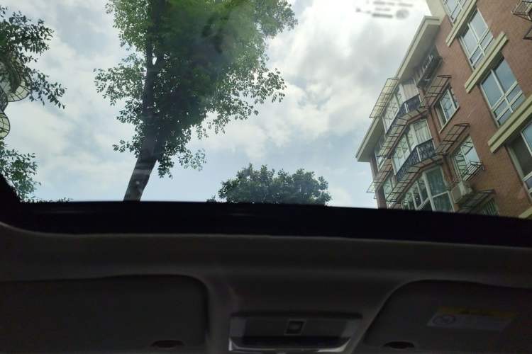 Used Nissan Kicks 2022 1.5L CVT XV Luxury Edition Headliner