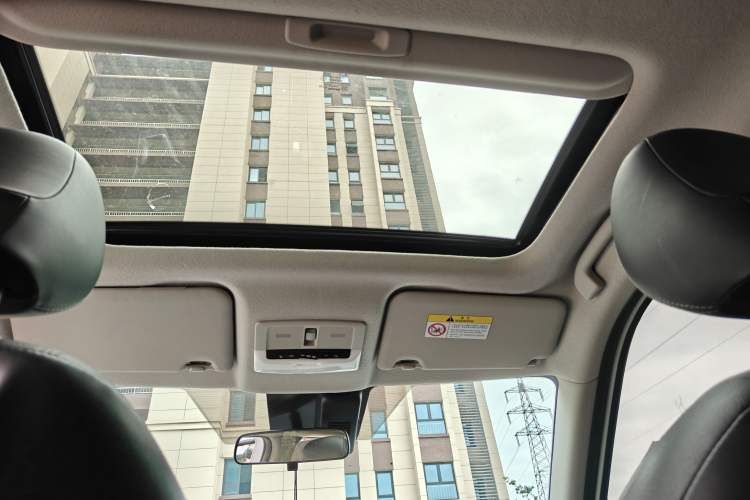 Used Nissan Kicks 2022 1.5L CVT XV Luxury Edition Headliner