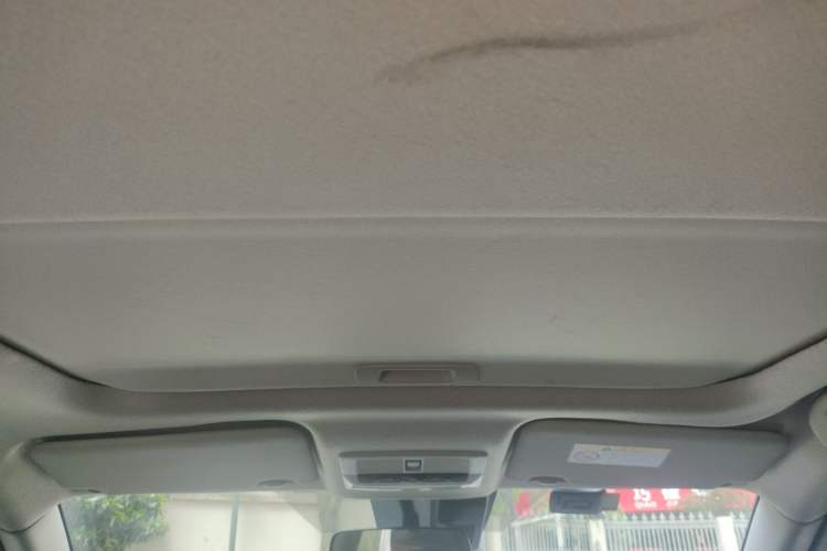 Used Nissan Kicks 2022 1.5L CVT XV Luxury Edition Headliner