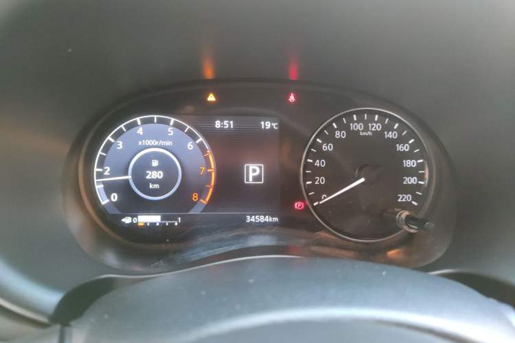 Used Nissan Kicks 2022 1.5L CVT XV Luxury Edition Instrument Cluster