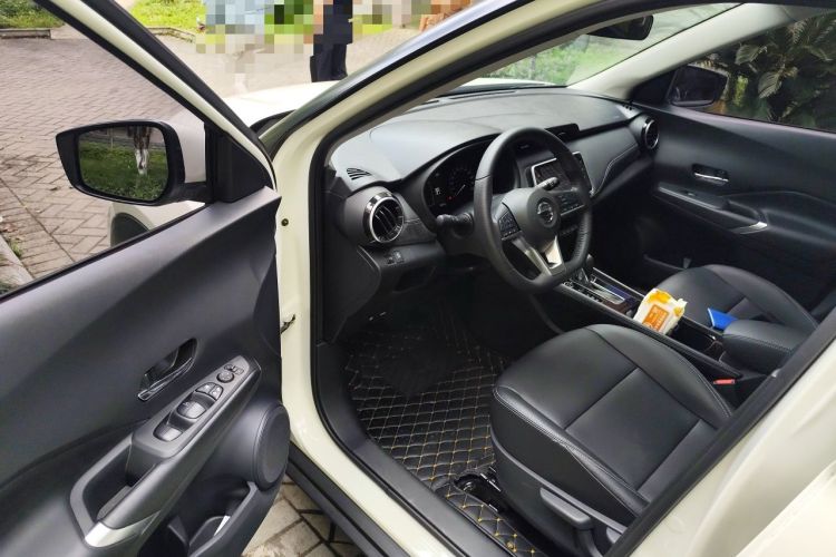 Used Nissan Kicks 2022 1.5L CVT XV Luxury Edition Interior 3