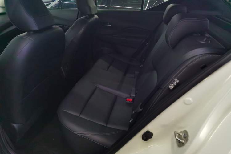 Used Nissan Kicks 2022 1.5L CVT XV Luxury Edition Interior 4