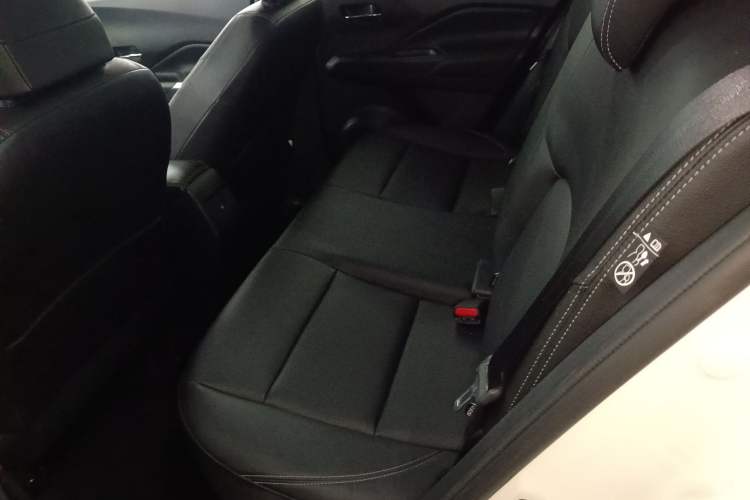 Used Nissan Kicks 2022 1.5L CVT XV Luxury Edition Interior 4