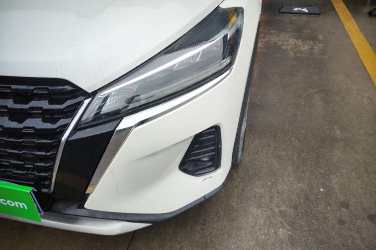 Used Nissan Kicks 2022 1.5L CVT XV Luxury Edition Left Front Headlight