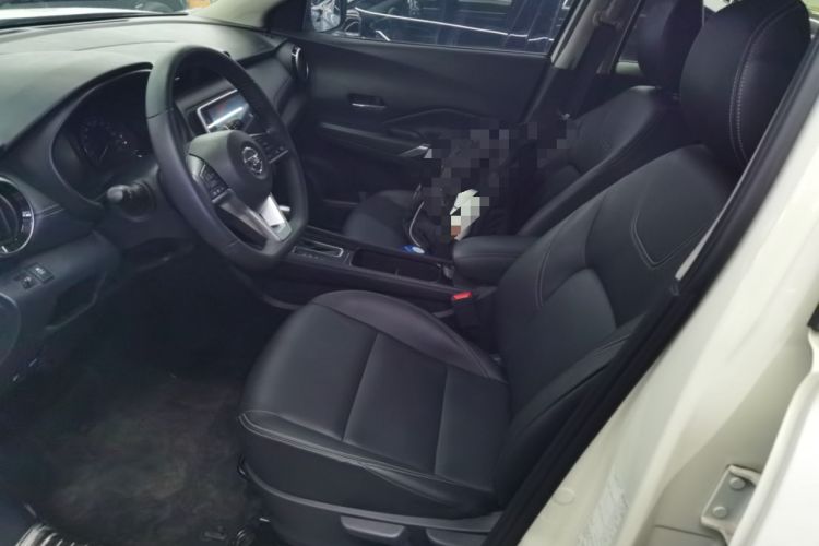 Used Nissan Kicks 2022 1.5L CVT XV Luxury Edition Left Front Seat
