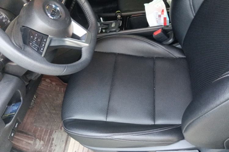 Used Nissan Kicks 2022 1.5L CVT XV Luxury Edition Left Front Seat