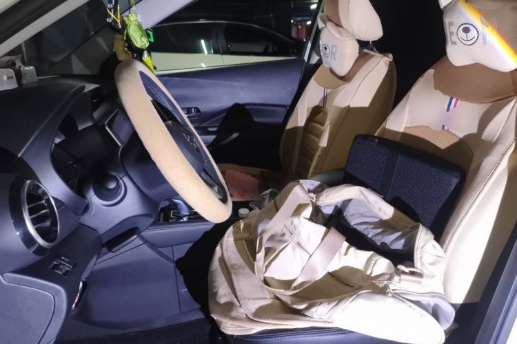 Used Nissan Kicks 2022 1.5L CVT XV Luxury Edition Left Front Seat