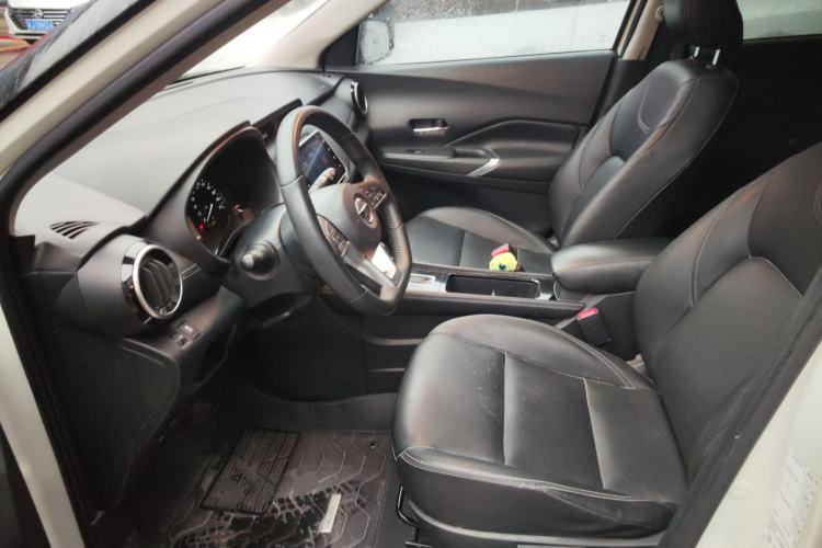 Used Nissan Kicks 2022 1.5L CVT XV Luxury Edition Left Front Seat