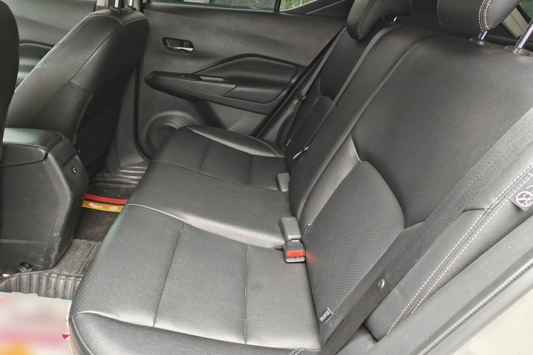 Used Nissan Kicks 2022 1.5L CVT XV Luxury Edition Left Rear Seat
