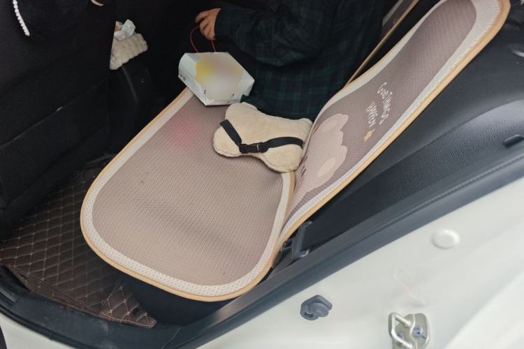 Used Nissan Kicks 2022 1.5L CVT XL Fashion Edition Left Rear Seat