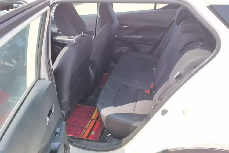 Used Nissan Kicks 2022 1.5L CVT XL Fashion Edition Left Rear Seat