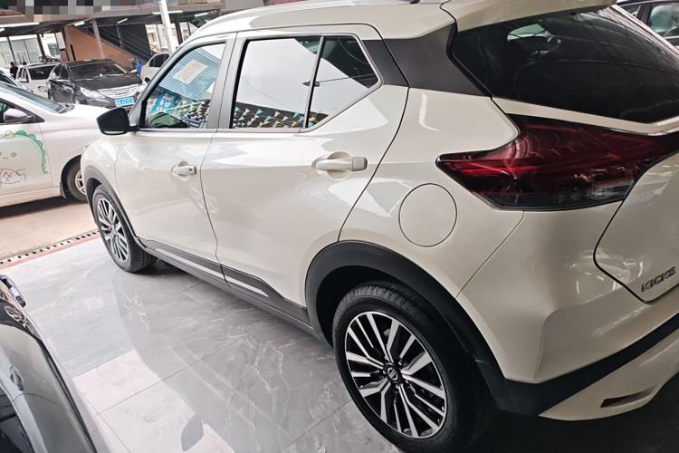 Used Nissan Kicks 2022 1.5L CVT XL Fashion Edition Left Side