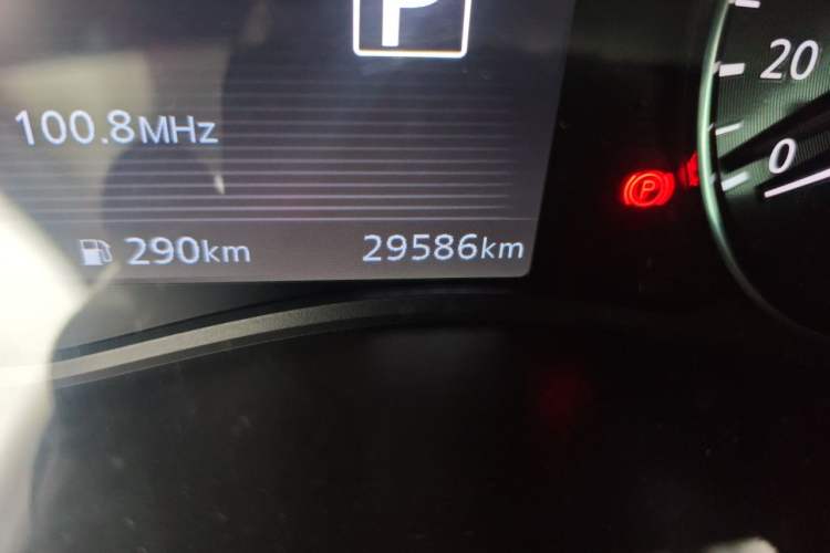 Used Nissan Kicks 2022 1.5L CVT XL Fashion Edition Odometer Close Up