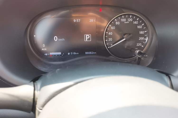 Used Nissan Kicks 2022 1.5L CVT XL Fashion Edition Odometer Close Up