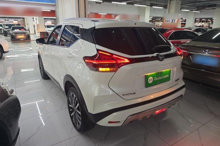 Used Nissan Kicks 2022 1.5L CVT XL Fashion Edition Rear Left 45 Deg
